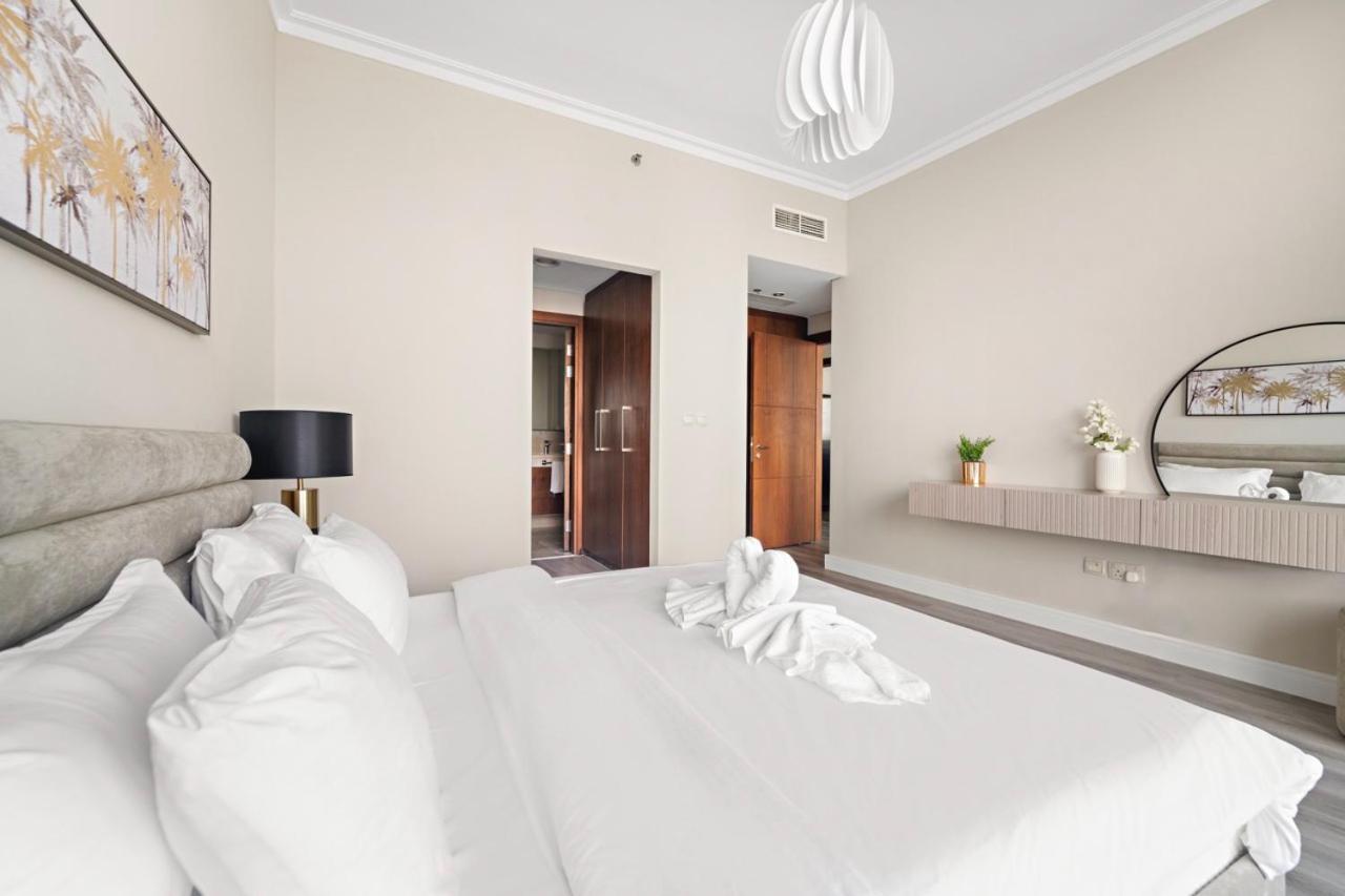 First Class 3Br With Full Burj Khalifa And Fountain View 두바이 외부 사진