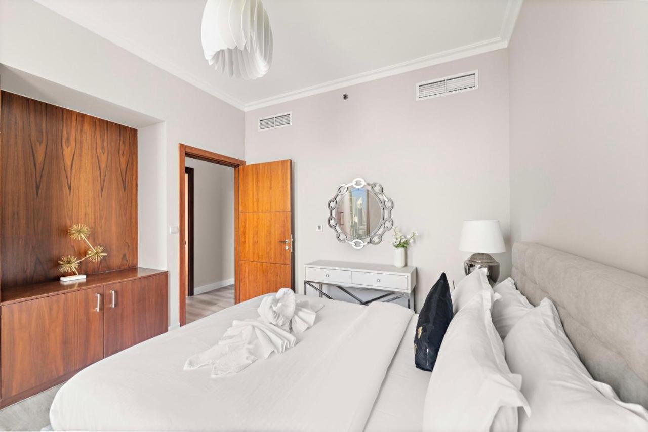 First Class 3Br With Full Burj Khalifa And Fountain View 두바이 외부 사진